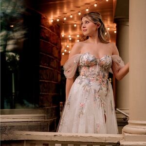 White graduation dress with pink flowers, size 6